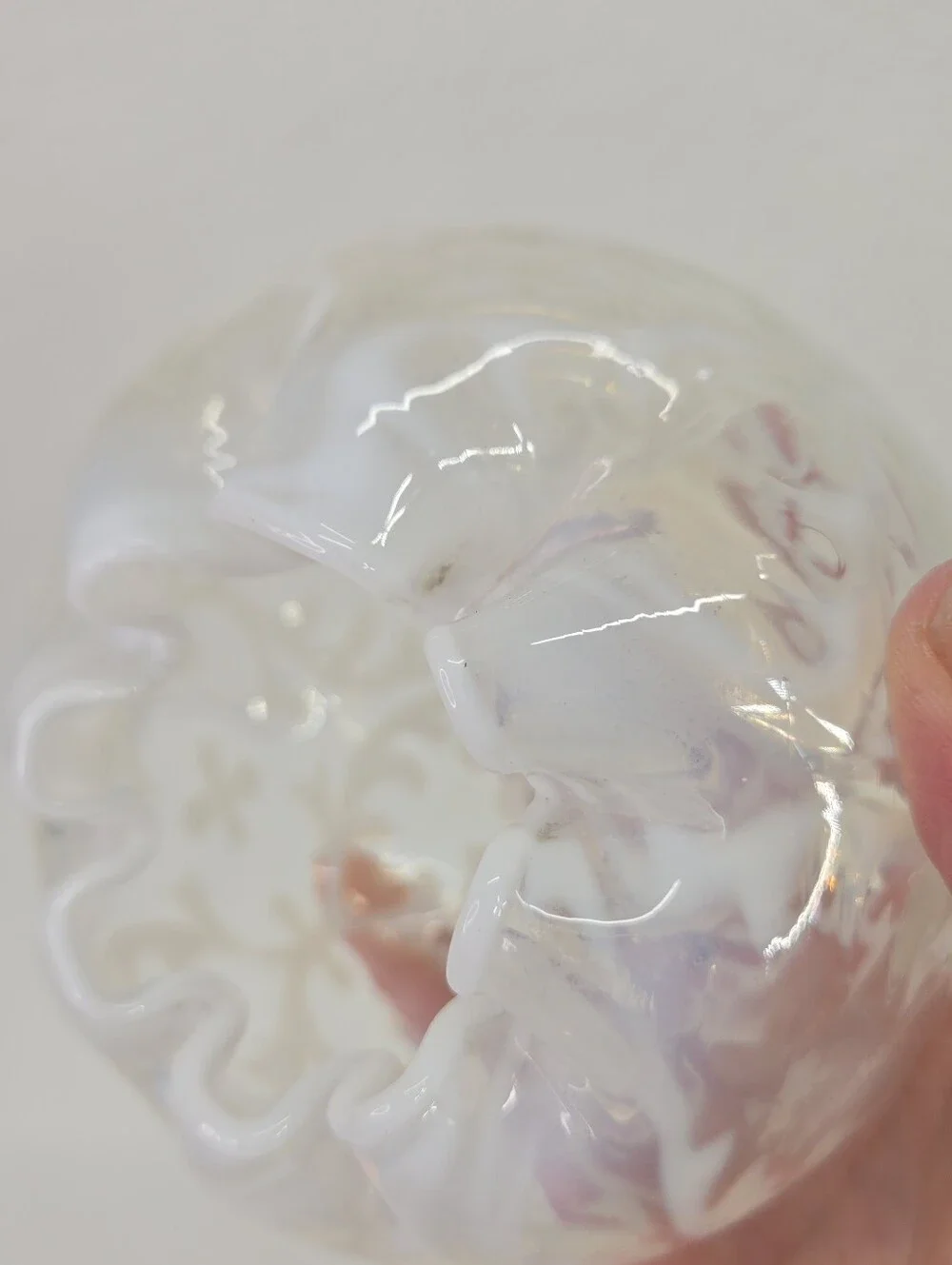 Antique 1899 Northwood Spanish Lace White Opalescent Glass Rose Bowl Vase No Chi